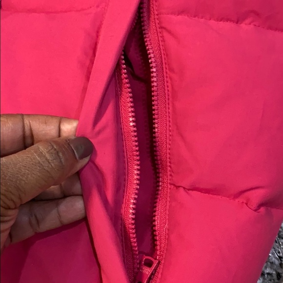 ‼️Excellent Condition‼️Banana Republic puffer vest - Picture 5 of 13